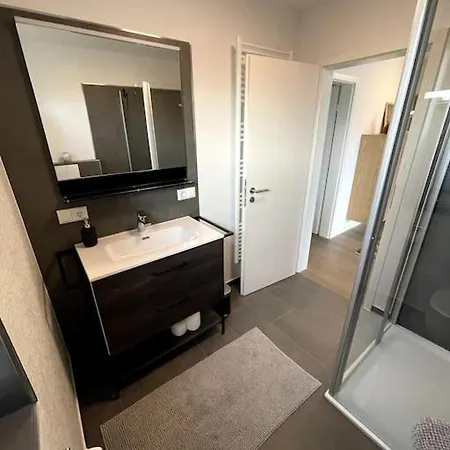 別荘 Steuerbord Nock Mit Hund シリヒ