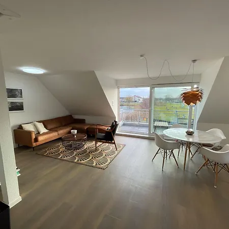 Steuerbord Nock Mit Hund